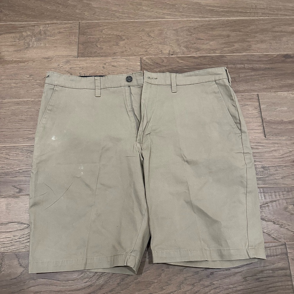 Men's Tan Shorts